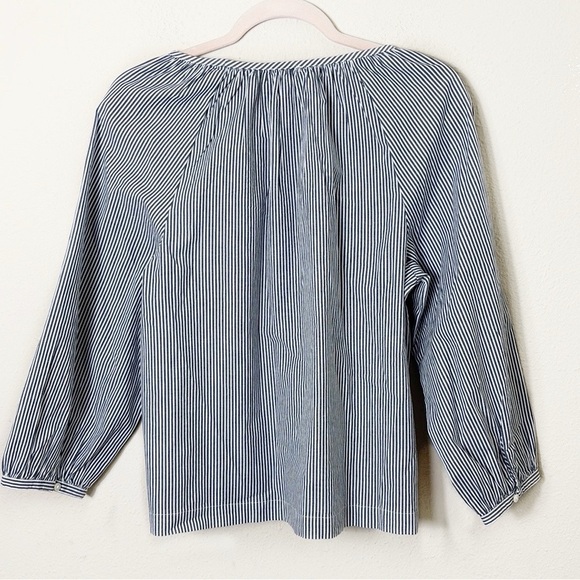 J. Crew Striped long-sleeve scoopneck blouse Gray White size Small - Picture 3 of 9
